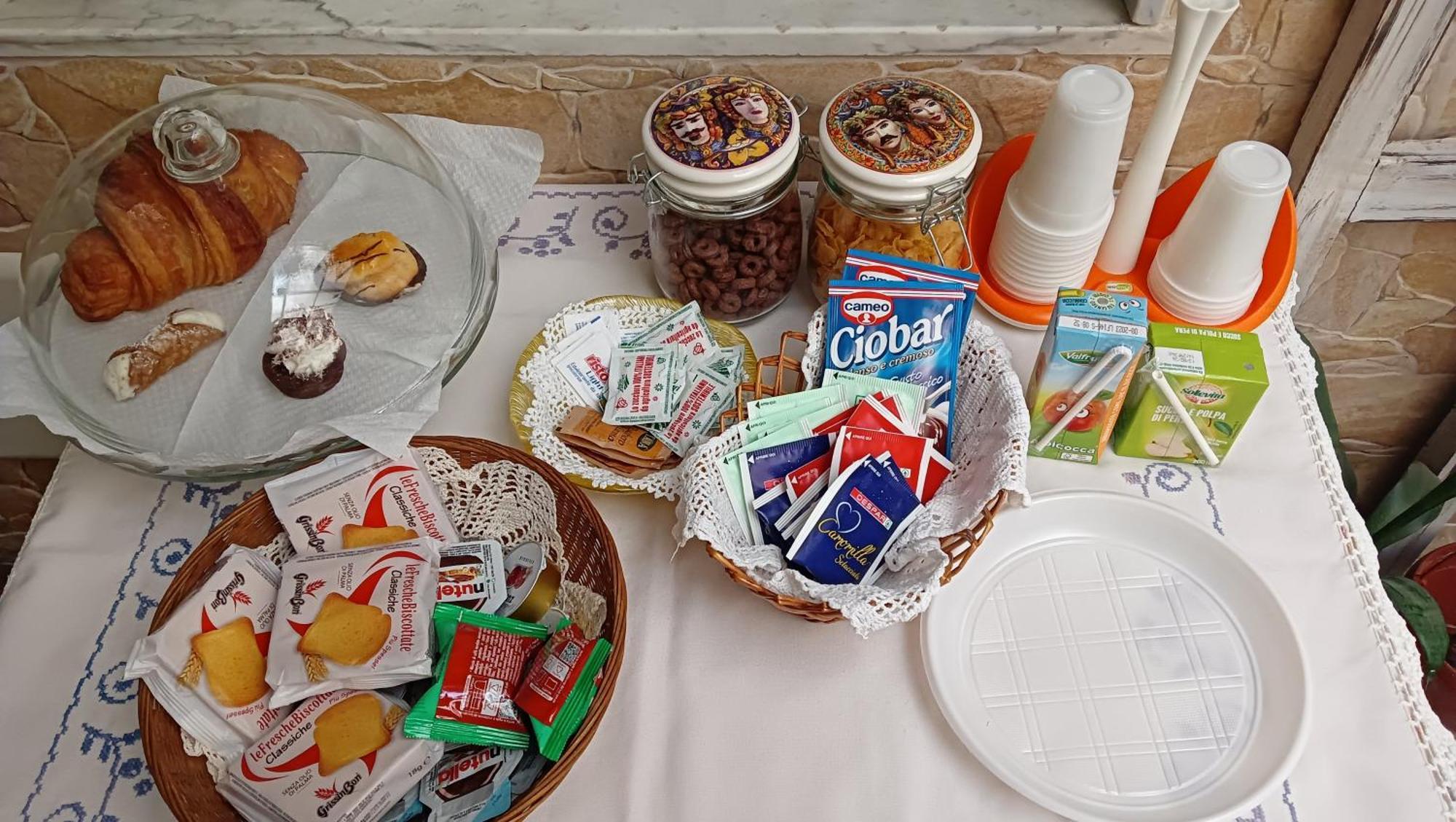 Le 3 Dee Bed and Breakfast Reggio di Calabria Rum bild